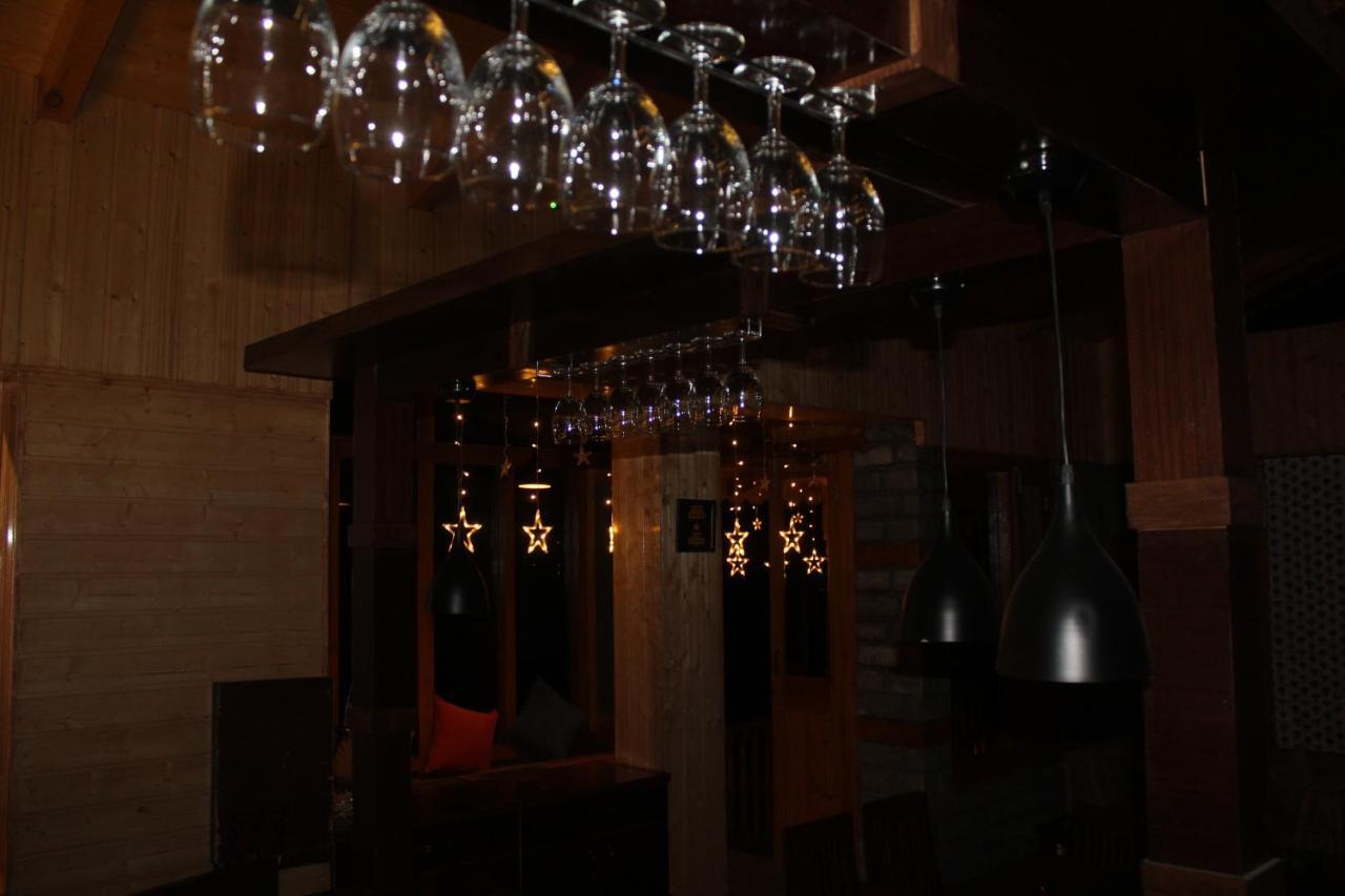 8Fold By Larisa, Jibhi Hotel ภายนอก รูปภาพ